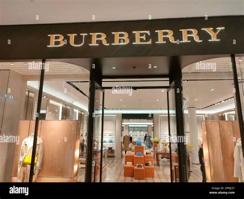 burberry mall